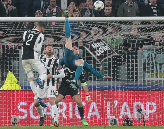 Reakcije na Ronaldove makazice: Aplauz, dranje...