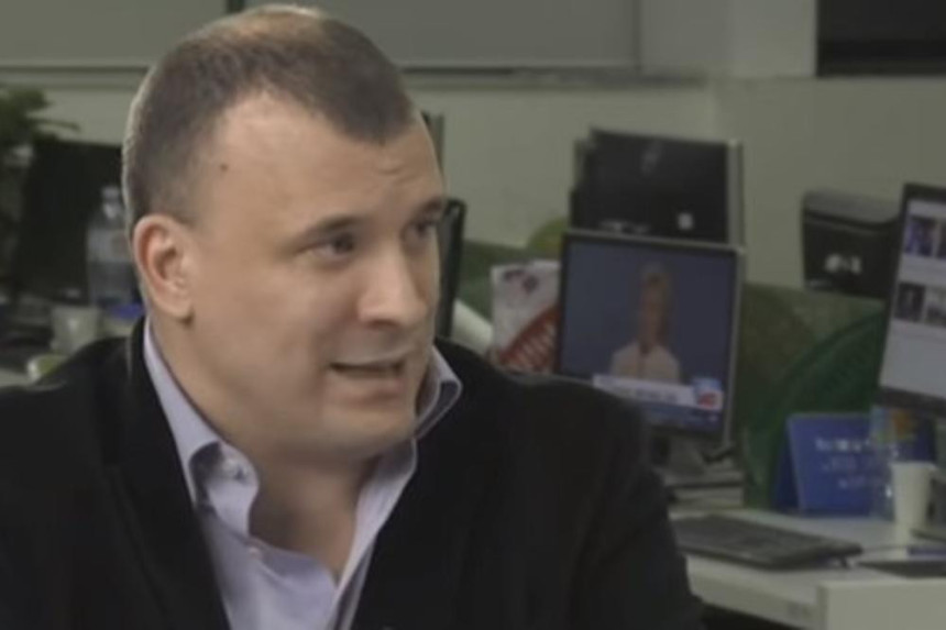 Niko nema pravo da napada medije