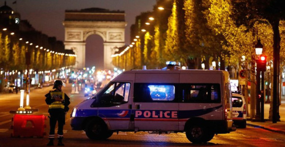 Velika pljačka u centru Pariza