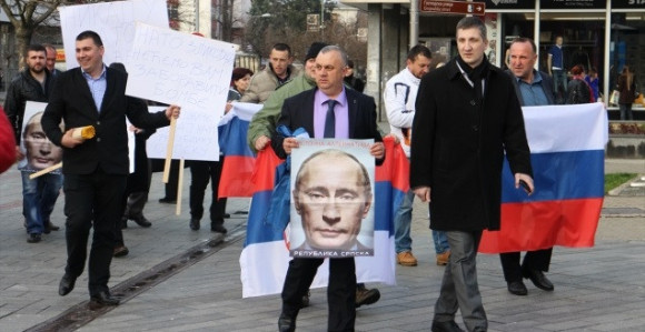 Dodobrani: Gađaćemo demonstrante jajima