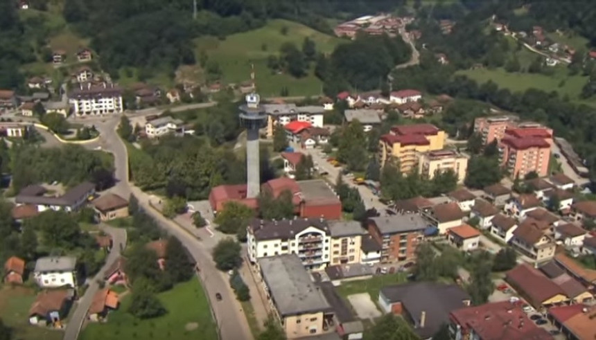 Milići: Pokušao zapaliti ljude