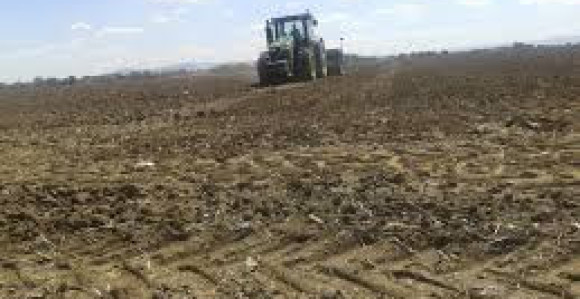 Poljoprivrednici se bore za zemlju