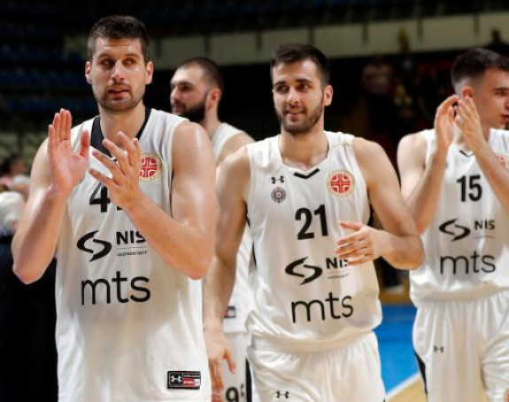 Partizan se prošetao kroz Novi Sad!