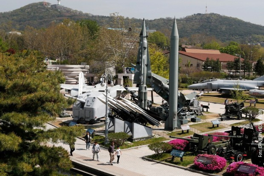 Sjeverna Koreja ispalila rakete 