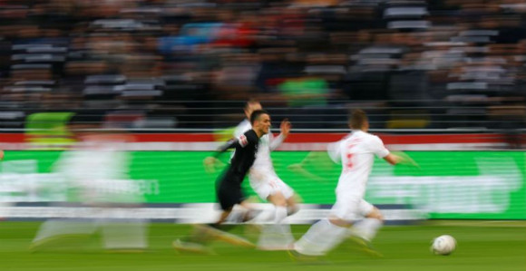 Filip Kostić u konkurenciji za tim godine Bundeslige!