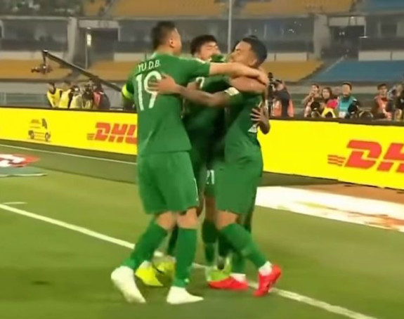 KIN: Peking Guan 8/8, Piksi pao u Šangaju!