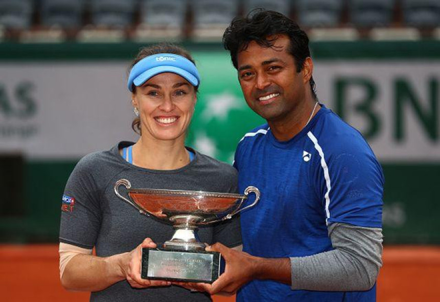 RG: Hingis i Paes osvojili titulu u miks dublu!