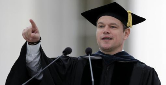 Met Dejmon održao govor pred diplomcima