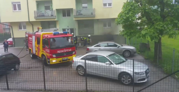 Ugašen požar u podrumu zgrade