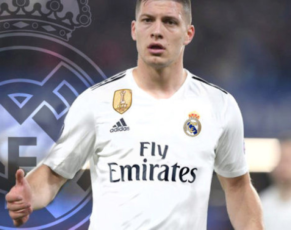 Jović debituje protiv Bajerna!