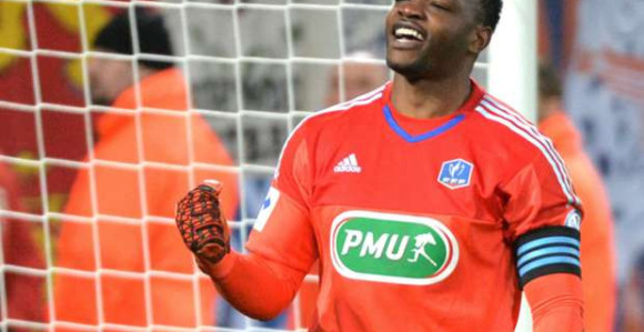 Nakon osam godina: Mandanda napustio Marsej i ide u Premijer ligu!