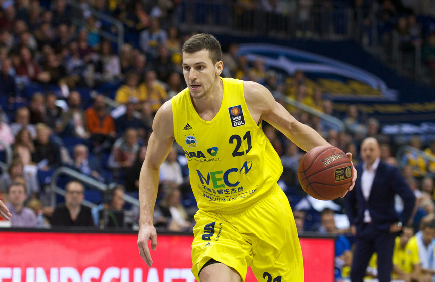Zvanično: Milosavljević prvo pojačanje Unikahe!
