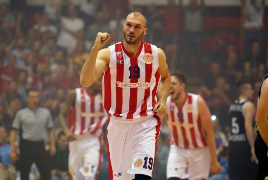 Zenit potvrdio: Simonović u plavo-bijelom dresu!