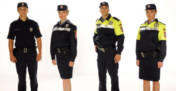 Za uniforme samo jedna ponuda