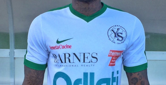 Stari vuk ponovo grize!