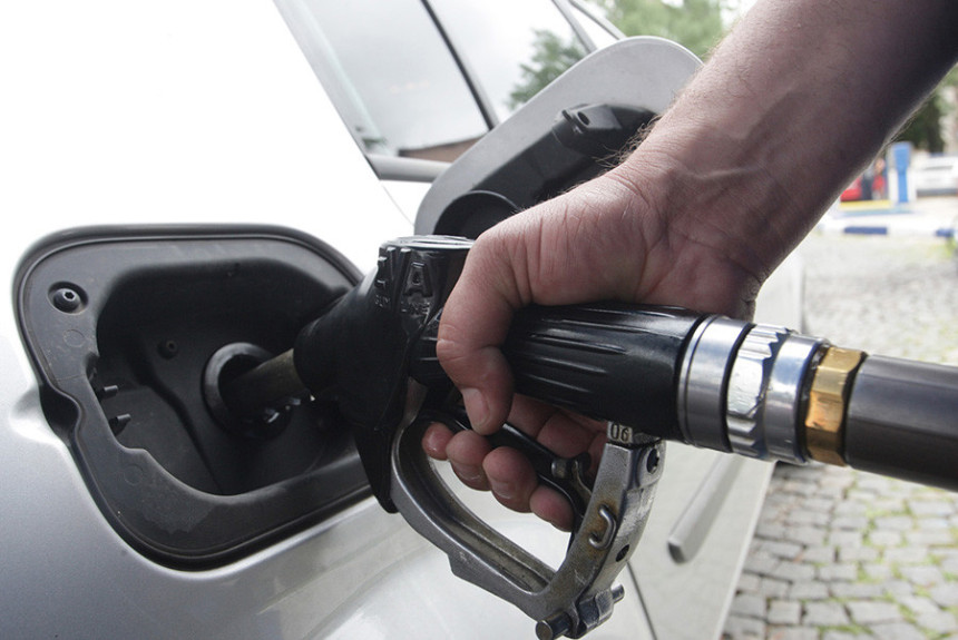 Ista firma cijene goriva različite
