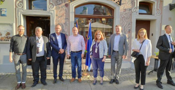 Zvizdić, Šarović i Crnadak na samitu