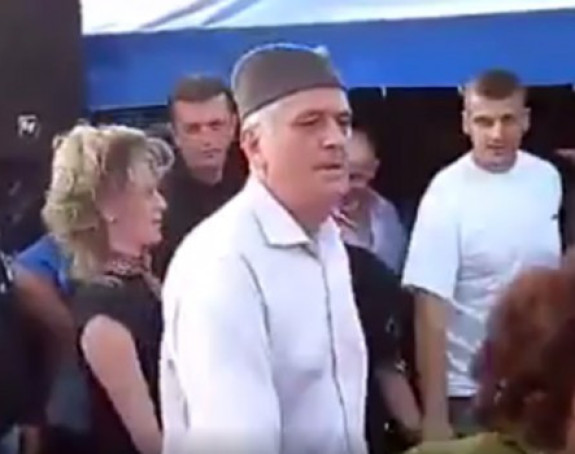 Internet hit: Tomislav Nikolić zaigrao kolce