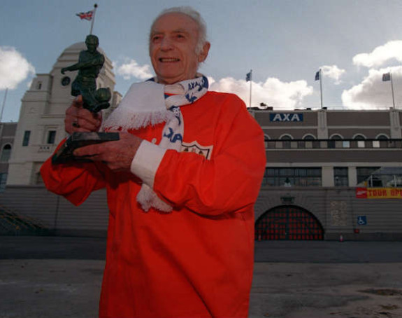 Данас Нејмар и милиони, а некад...!