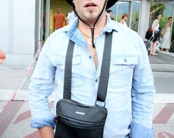 Rasta se ošišao zbog male Tare