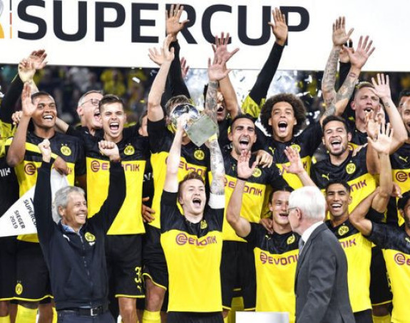 Dortmund slavi Džejdona i Superkup, Bajern razbijen!