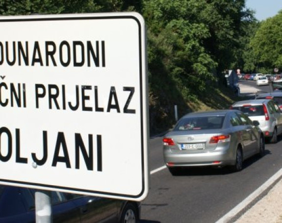 U Doljanima se čeka oko sat vremena