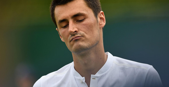 Hingis: Tomić bi trebalo da radi u fabrici!