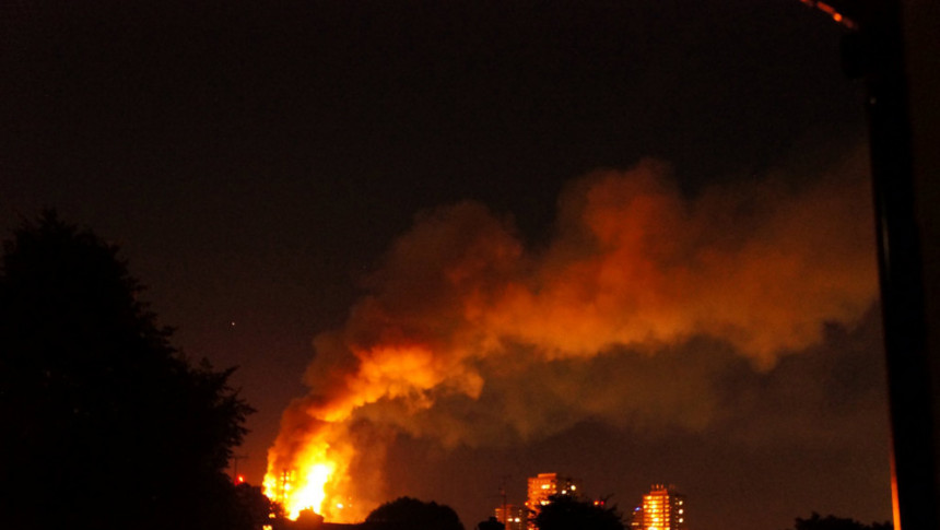 У школи у Лондону избио пожар