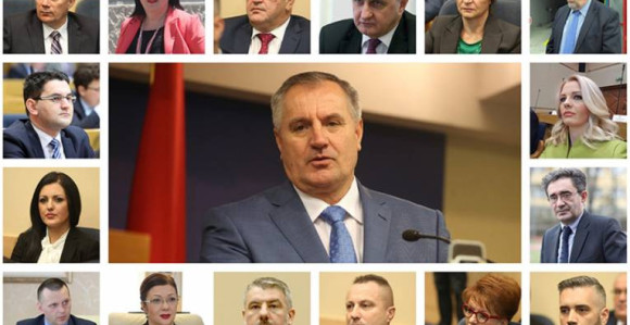 NEKOLIKO MINISTARA U SRPSKOJ NA “TANKOM LEDU“: Ko je sljedeći na spisku?