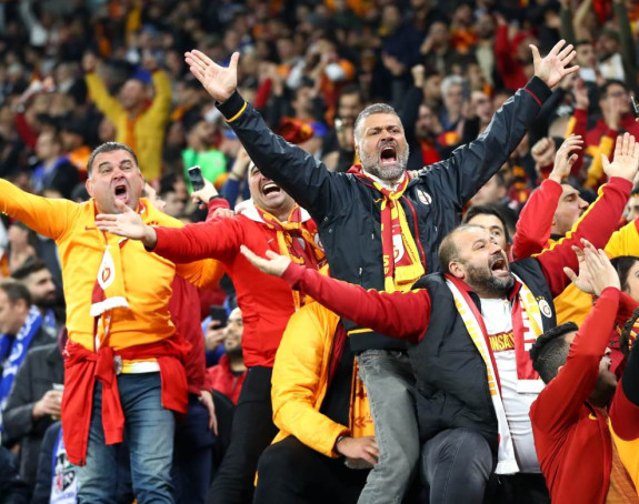 Galata dovela 14 fudbalera za 9.000.000!