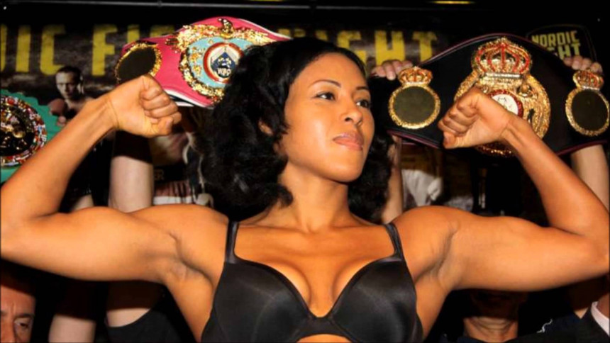 Prva dama boksa prihvatila izazov MMA zvezde!