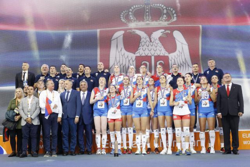 Nestvarno ljeto odbojkašica - a sad na krov svijeta!