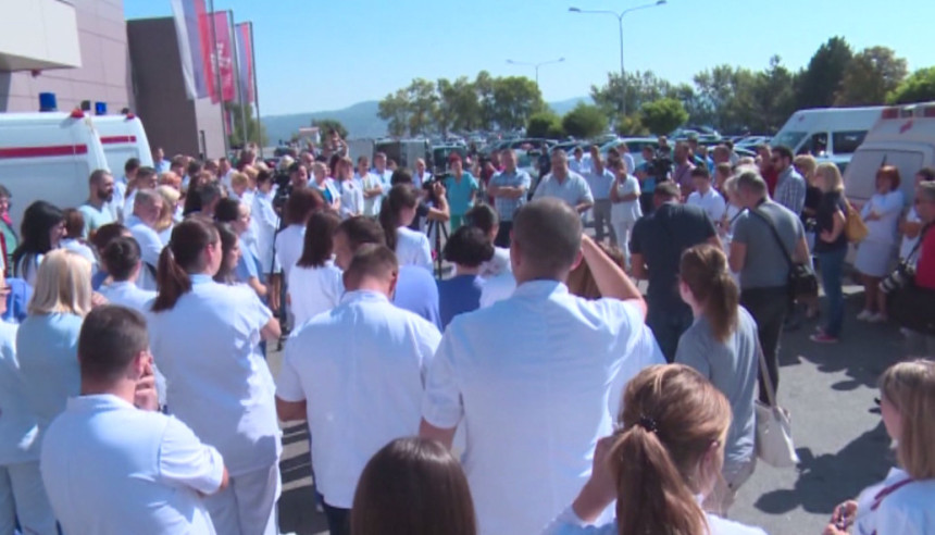 Od Dodika plate i ne očekujemo