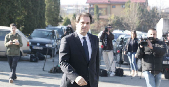 Pobjeđujem uz glasove naroda!