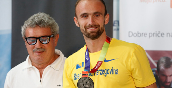 Amela Tuku nagrađuje i Savjet ministara BiH!