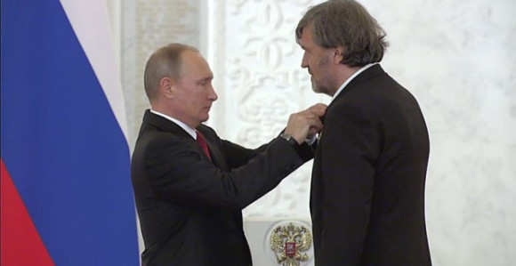 Putin Emiru uručio Orden prijateljstva