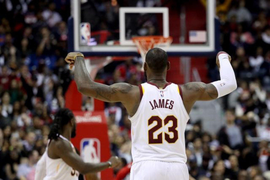 Drugi tripl-dabl Simonsa, Kralju puk'o film - 57 poena...!