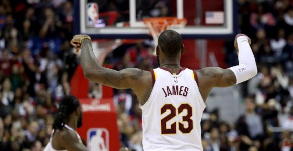 Drugi tripl-dabl Simonsa, Kralju puk'o film - 57 poena...!