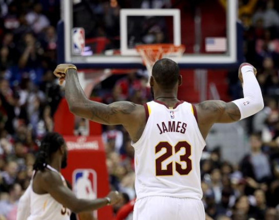 Drugi tripl-dabl Simonsa, Kralju puk'o film - 57 poena...!