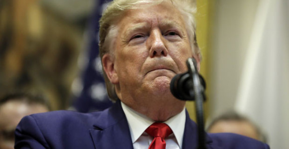 Поднета тужба против Трампа за силовање