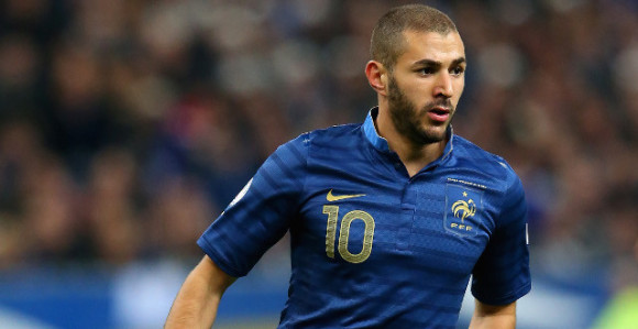 I navijači okrenuli leđa Benzemi!