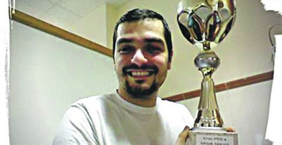 Mladom doktoru hitno potrebna pomoć