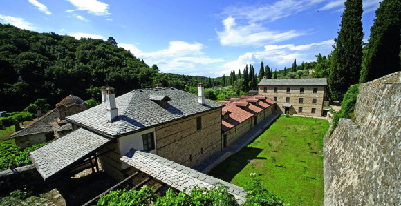 Patrijarh Irinej služio liturgiju u Hilandaru
