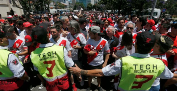 Аргентина још јаче против хулигана!