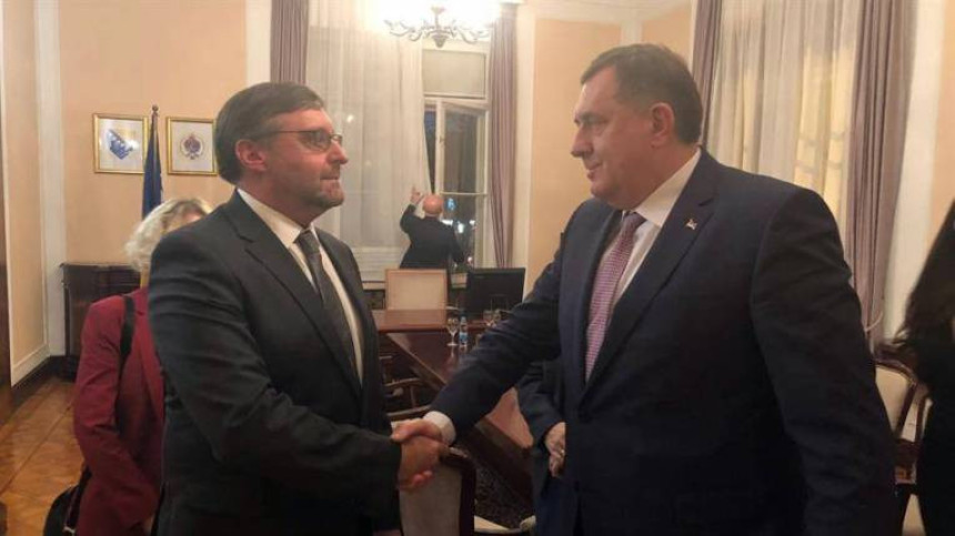 Палмер: Додик зна шта треба да уради