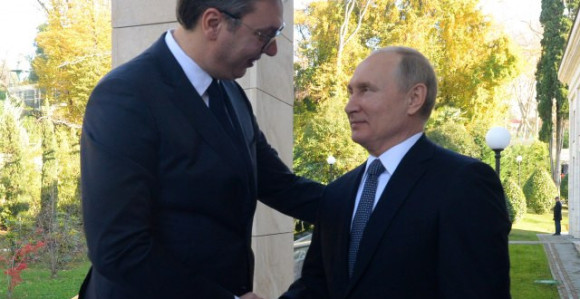 Šta su jedan drugom poklonili Vučić i Putin
