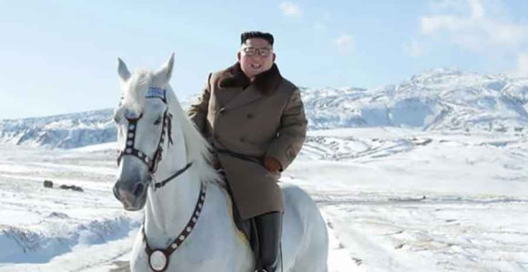 Ритуал лидера Сјеверне Кореје 