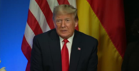 Трамп скратио боравак у Лондону, вратио се кући