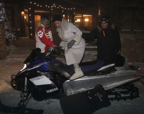 Ceca na motornim sankama