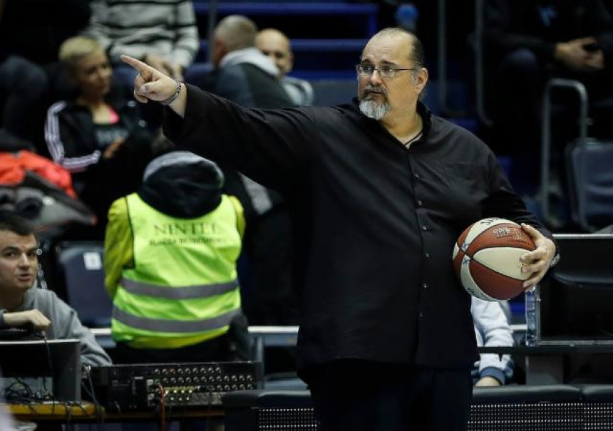 Analiza: Godinu dana Džikićeve alhemije...